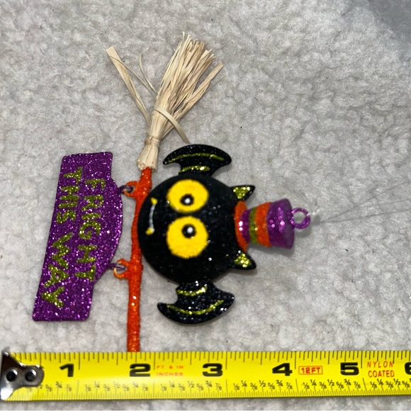 Pier 1 cute bat halloween ornament 4" Fright this way sign glittery - Picture 8 of 10